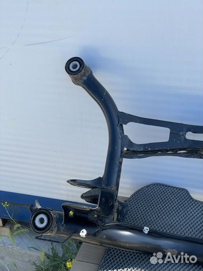 Задний подрамник VW Passat cc