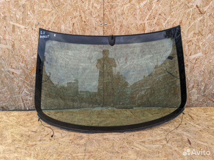 Стекло заднее mercedes w211 дорестайлинг