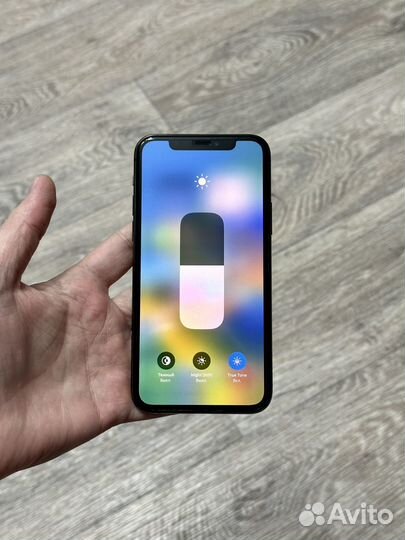 iPhone 11 Pro, 64 ГБ