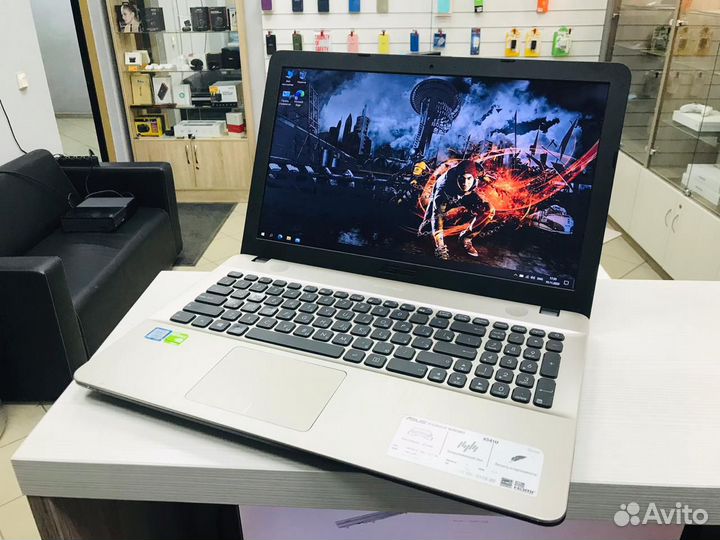 Ноутбук Asus core i5-7200/8gb/SSD256/MX920