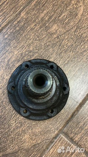 Фланец кпп Volkswagen Passat B6 1.6 BLF
