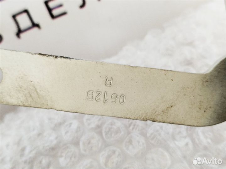 Петля капота передняя правая Bmw 1 Series F20