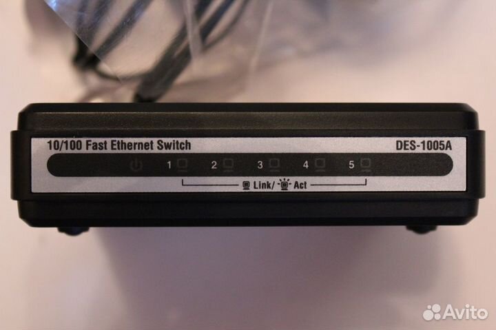 Роутер D-Link DES-1005A