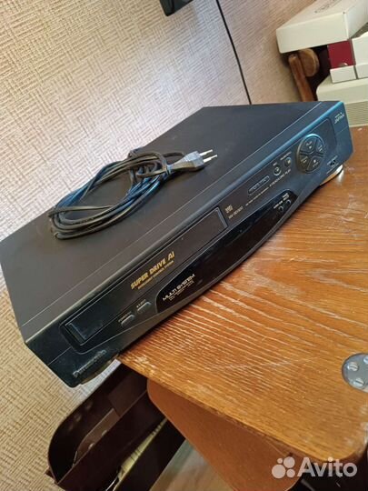Видеомагнитофон panasonic