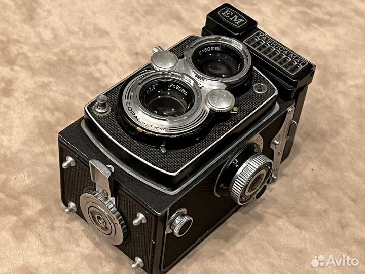 Yashica MAT EM