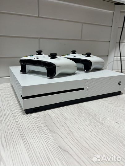 Xbox one S 1tb