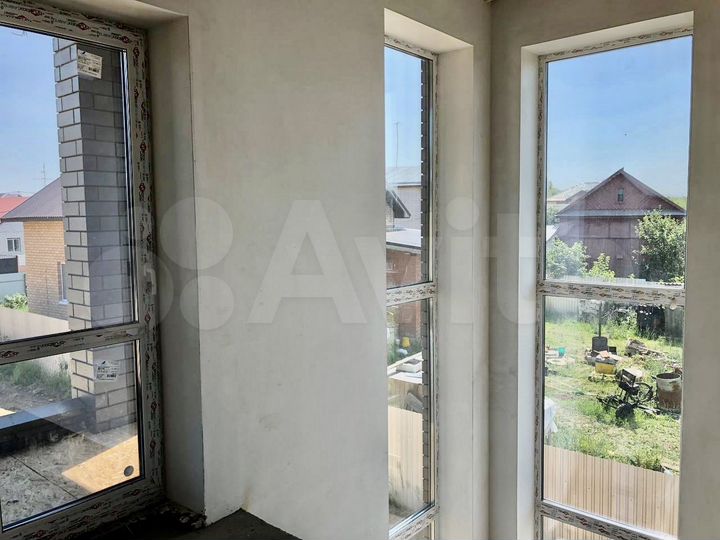 Дом 180 м² на участке 10 сот.