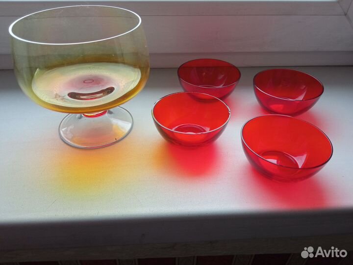 Ваза конфетница СССР цветное стекло винтаж