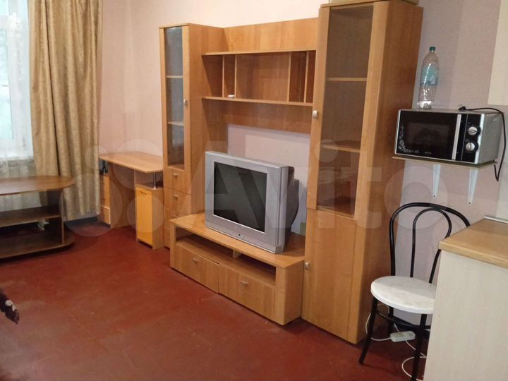 Комната 18 м² в 6-к., 1/5 эт.