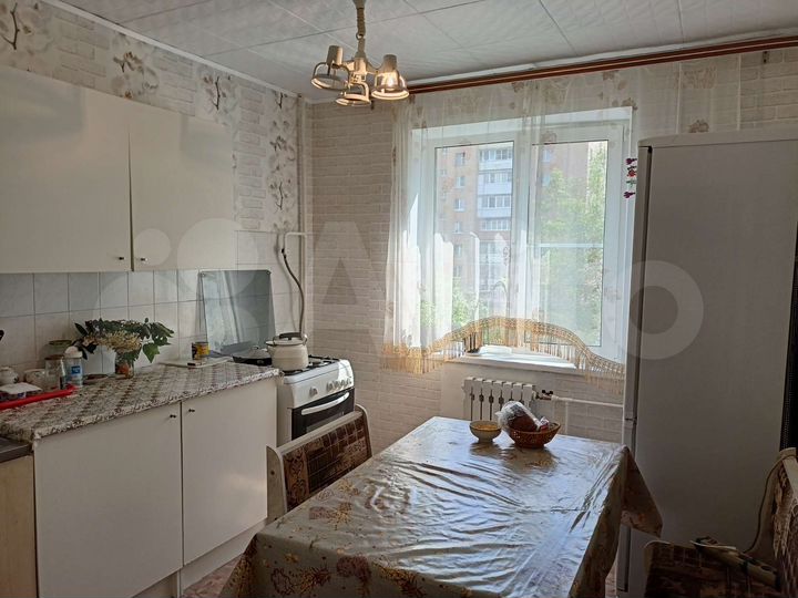 Комната 13 м² в 2-к., 3/6 эт.