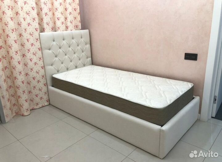 Кровать односпальная новая