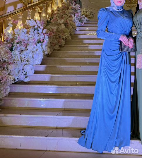 Вечернее платье