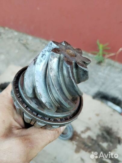 Главная пара заднего редуктора на мерседес