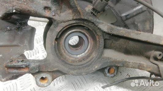 Ступица передняя левая audi Q7 (7UK03K901)