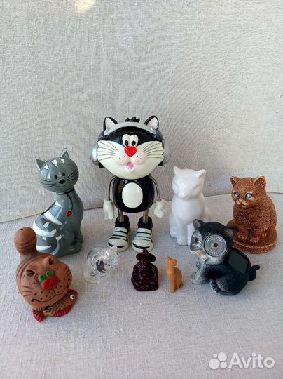Фигурки кошек и котов копилки