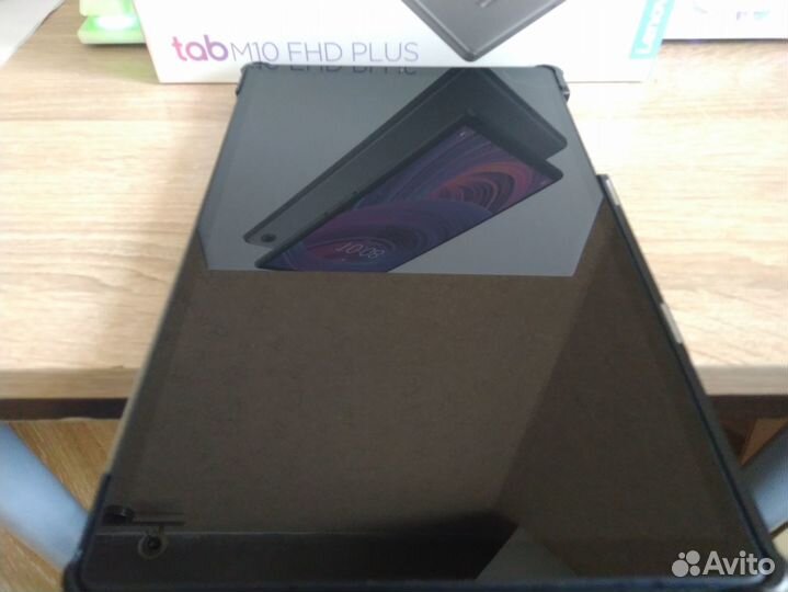 Планшет Lenovo TB-X606F 4/64