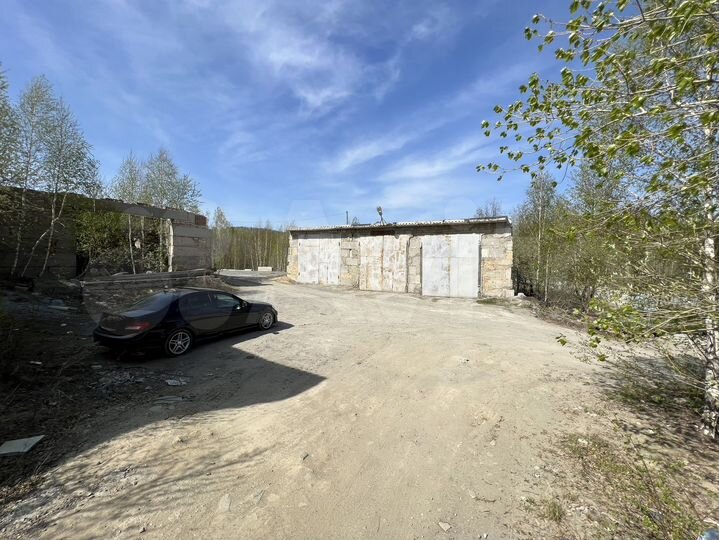 Гараж, > 30 м²