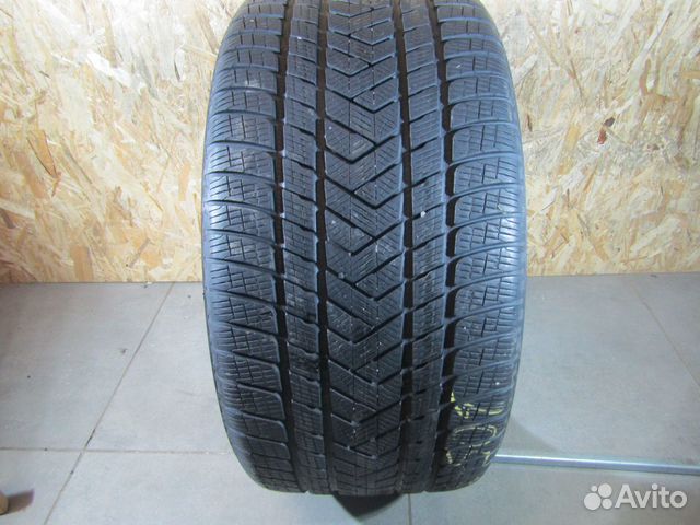 Pirelli Scorpion Winter 305/35 R21