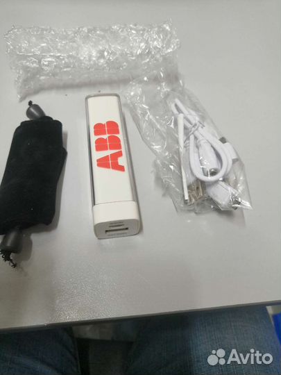 Универсальный аккумулятор 2200mah