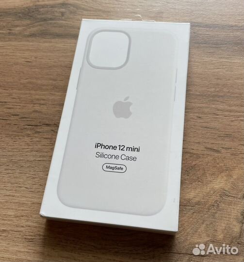 Чехол Apple оригинальный белый iPhone 12 mini