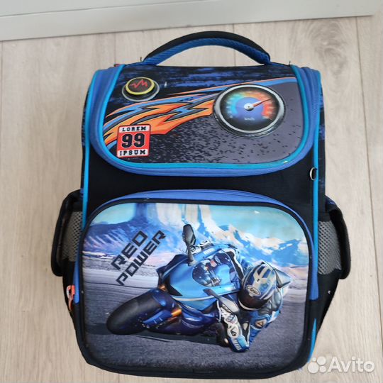 Школьный рюкзак