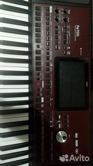 Korg pa 700