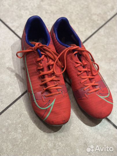 Футбольные бутсы nike 39 р