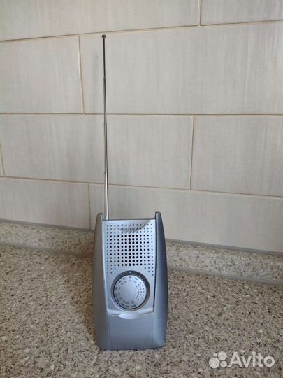 Радиоприемник на батарейках Addex