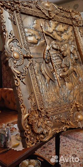 Резное панно из дерева, картина Богатырь и семья