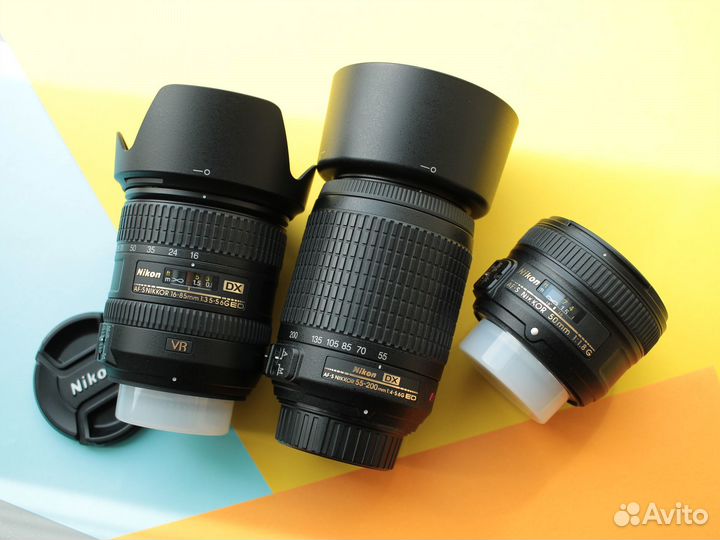 Зеркальный фотоаппарат Nikon с объективом