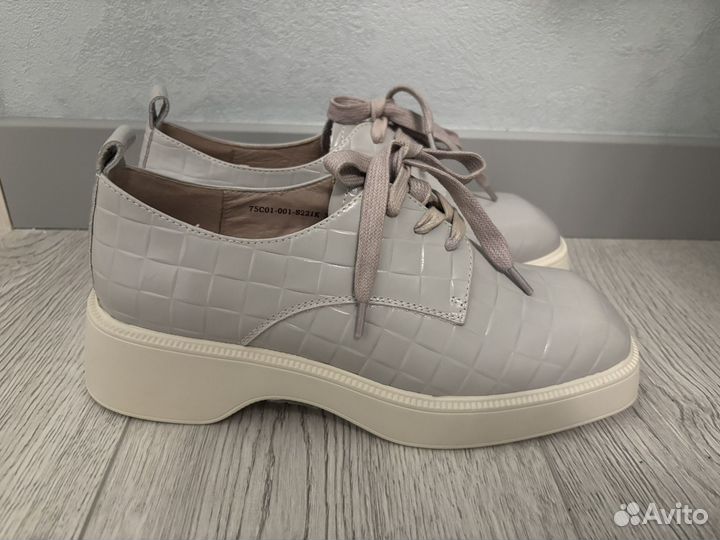 Ботинки женские