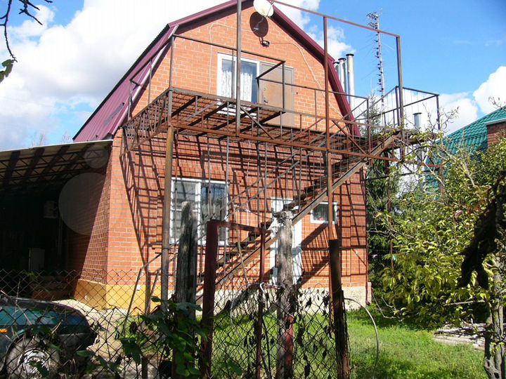 Дом 100 м² на участке 14 сот.