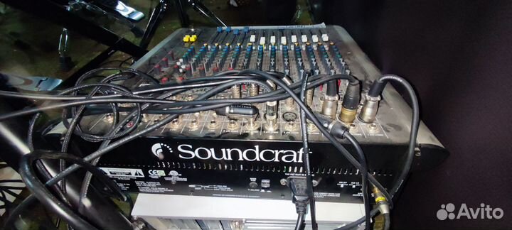 Аналоговый микшерный пульт