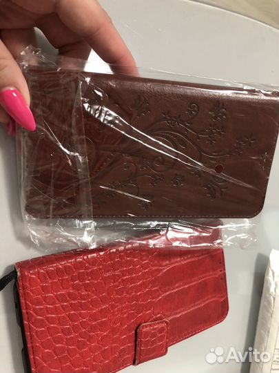 Чехлы на телефон