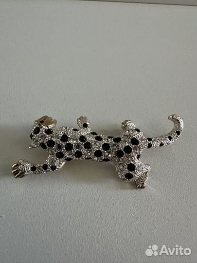 Брошь (тигр)