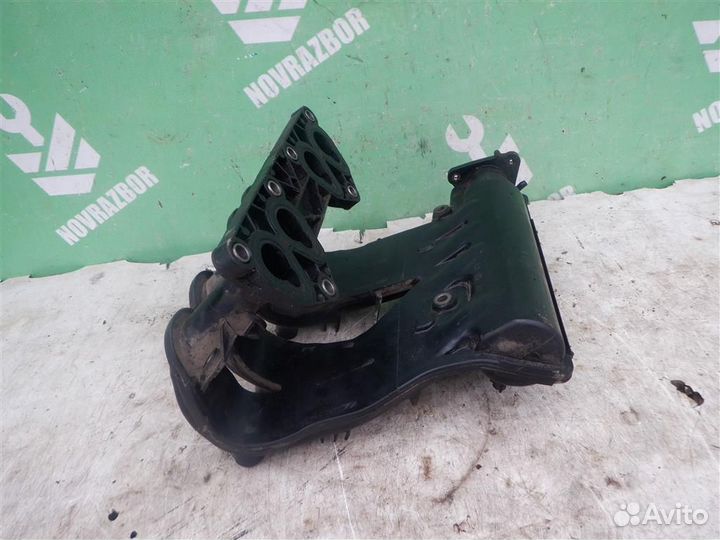 Коллектор впускной Рено Кенгу Кангу