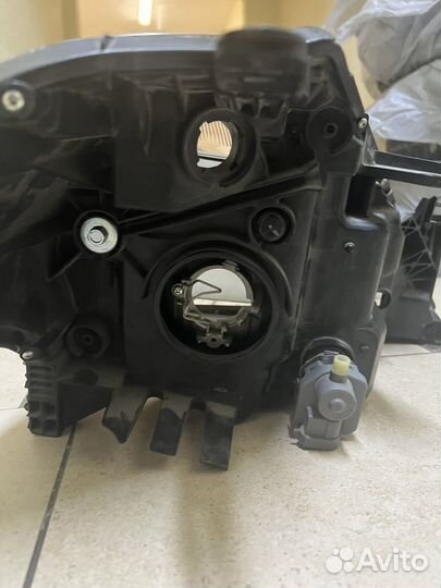 Фара передняя левая Ниссан Тиида 2013 г