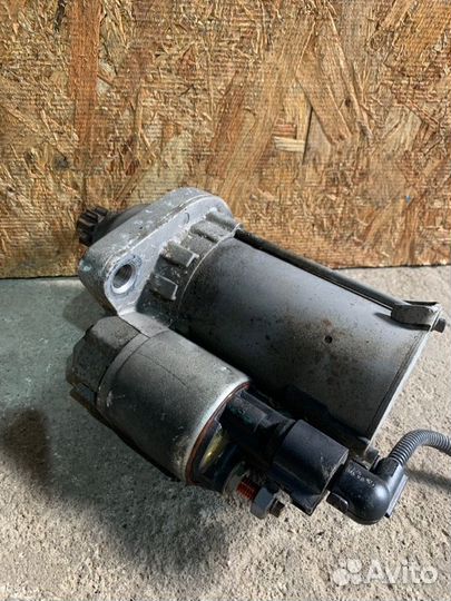 Стартер Volkswagen Golf plus 1.6 BLF 2005-2009