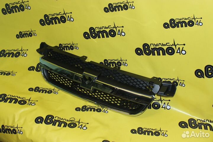 Решетка радиатора Шевроле Авео Т250