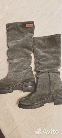 Натуральные замшевые сапоги на весну