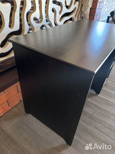 Стол письменный IKEA массив