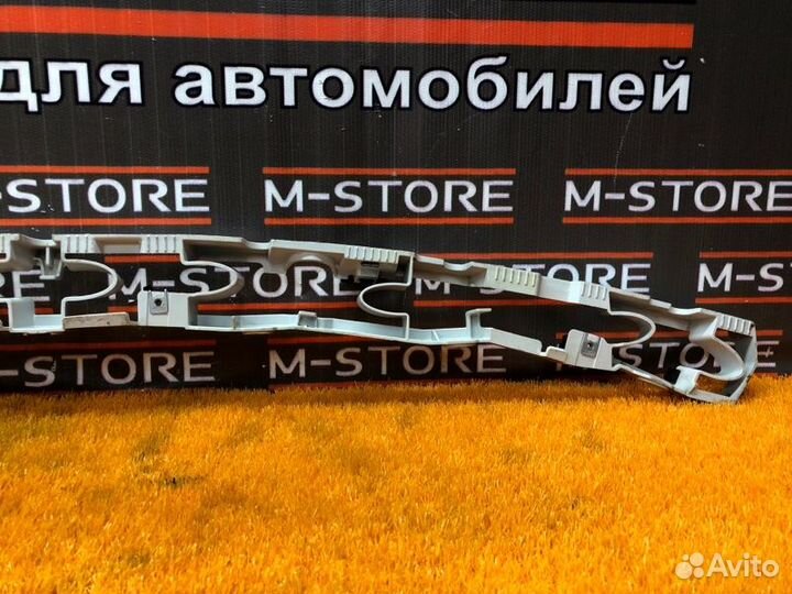 Крепление бампера заднее Bmw X3 E83 M54B25