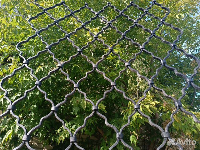 Старинная кованная решетка 18 века