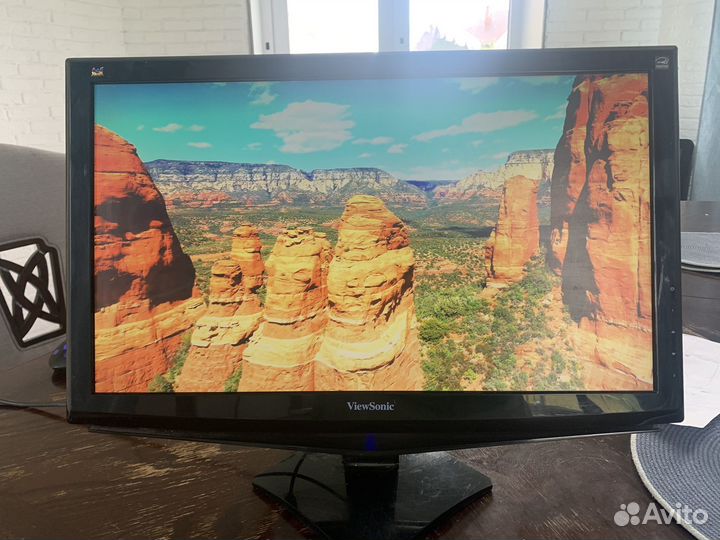 Монитор Viewsonic