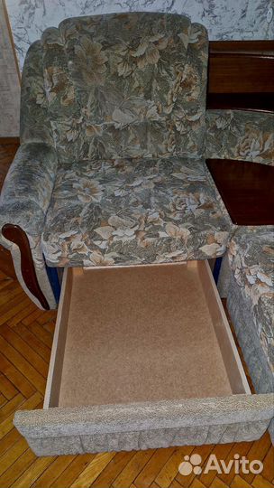 Большой угловой диван раскладной бу