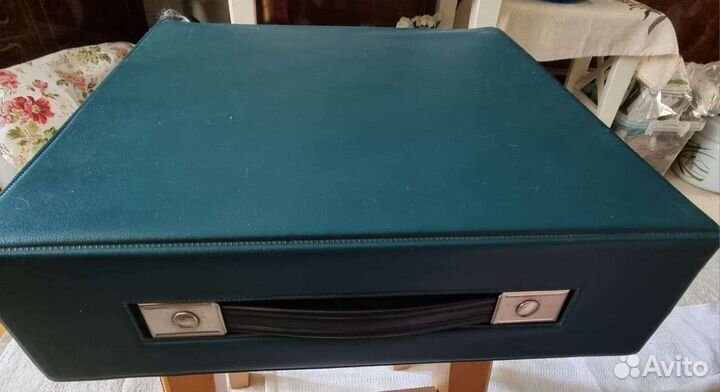 Печатная пишущая машинка olivetti letera 32