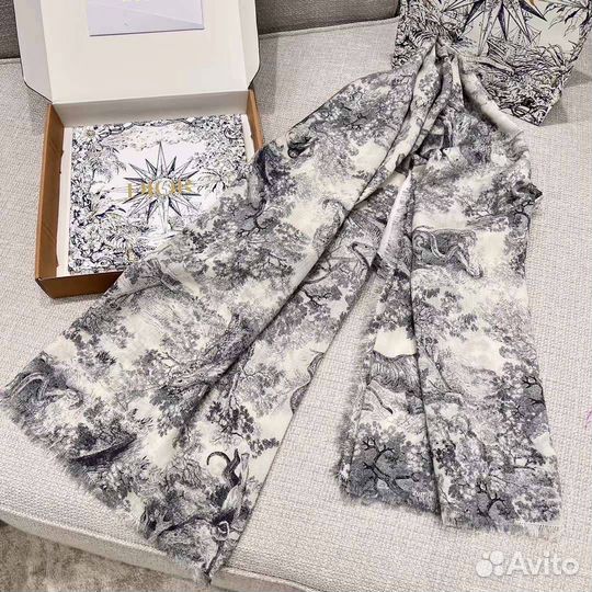 Шаль женский Dior