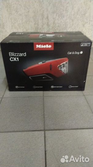 Пылесос Miele Blizzard CX1 Cat&Dog PowerLine EU