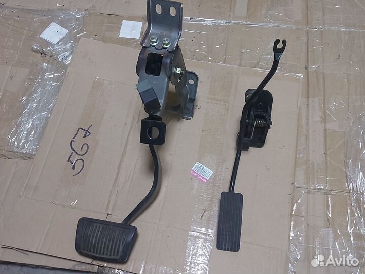 Педали Киа Рио 2 автомат