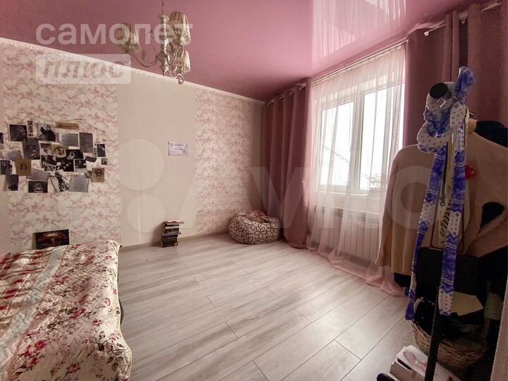 Дом 223,7 м² на участке 8 сот.